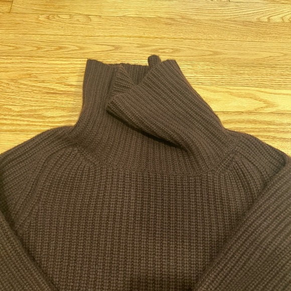 🐻 Maison De Papillon Pre-Fall Mongolian Cashmere - Picture 3 of 6